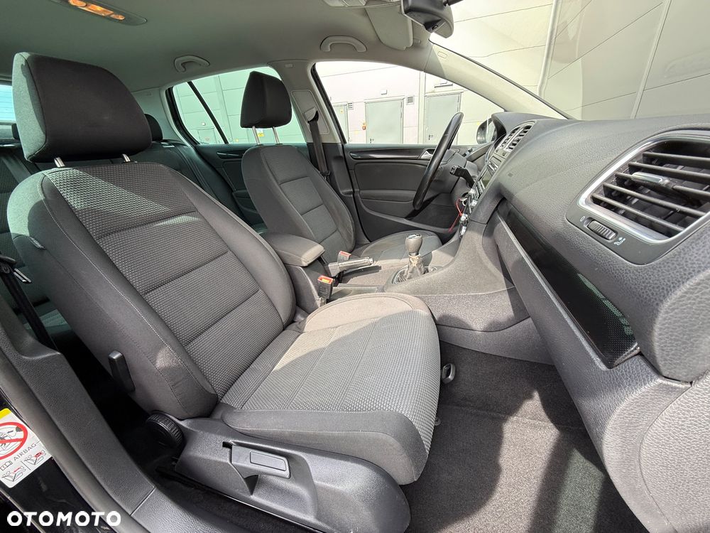 Volkswagen Golf 2.0 TDI Comfortline - 31