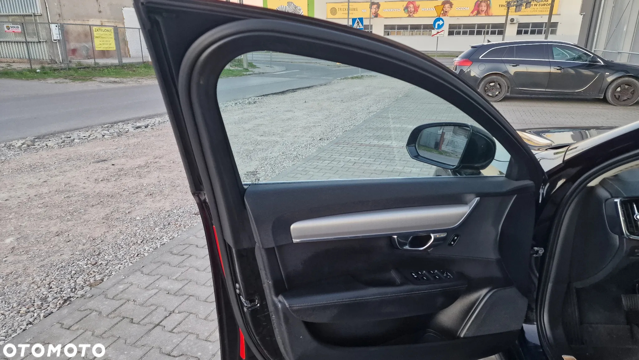 Volvo V90 D4 Momentum - 4