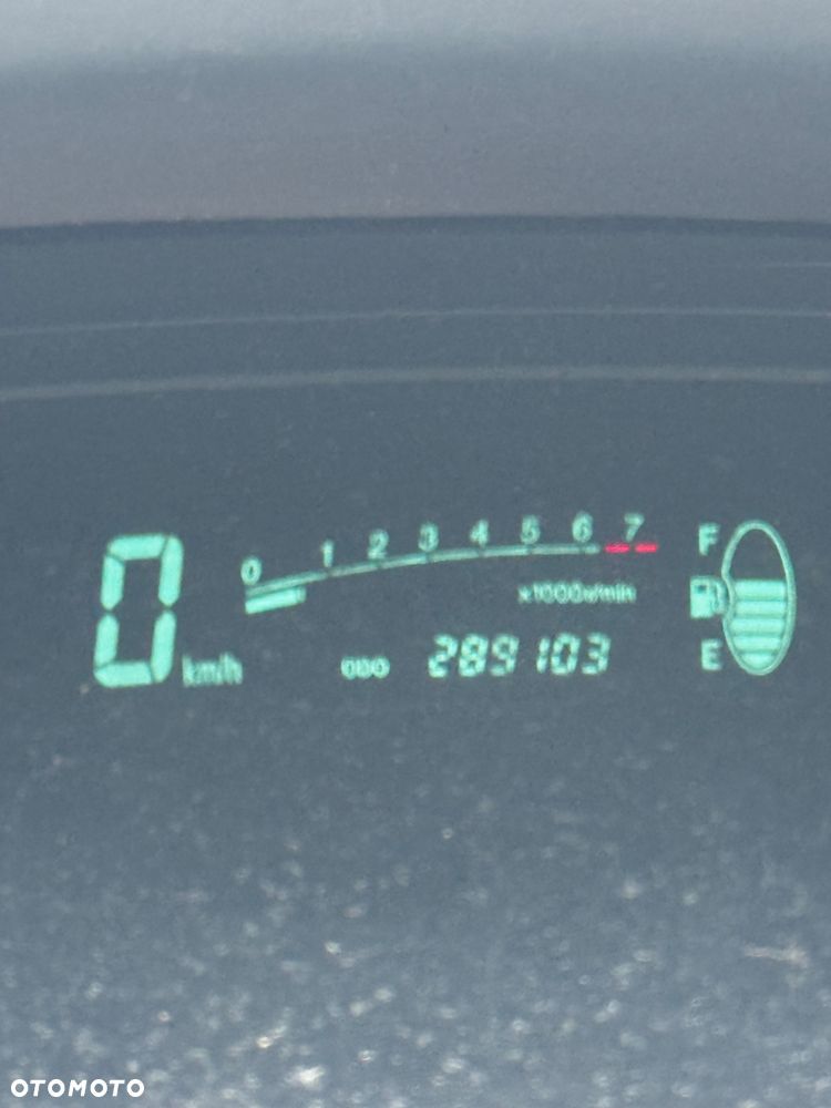 Toyota Yaris 1.0 Base - 10