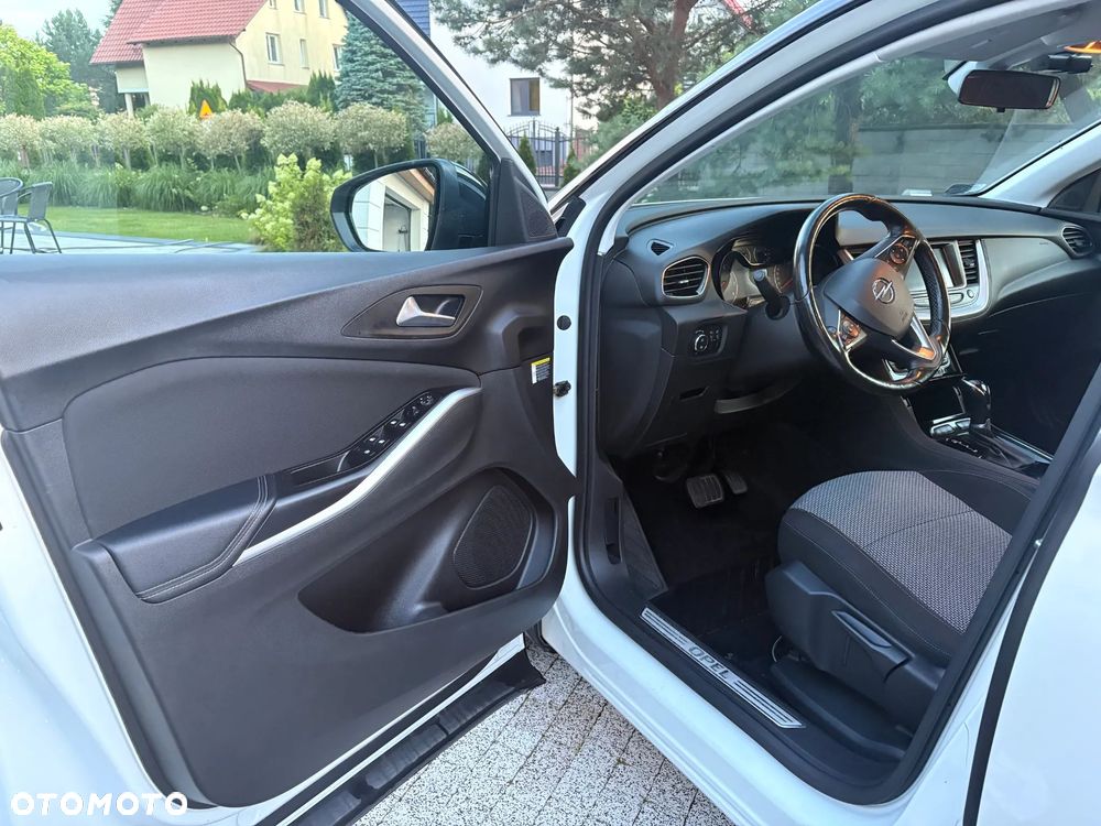 Opel Grandland X 1.2 T GPF Edition S&S - 8