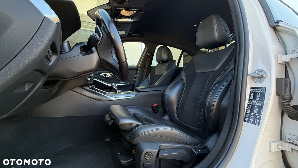 BMW Seria 3 320d xDrive mHEV M Sport sport - 9