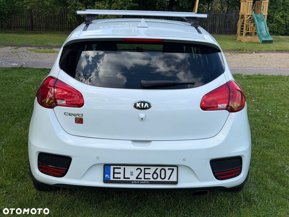 Kia Ceed 1.6 GDI Smart Plus - 6