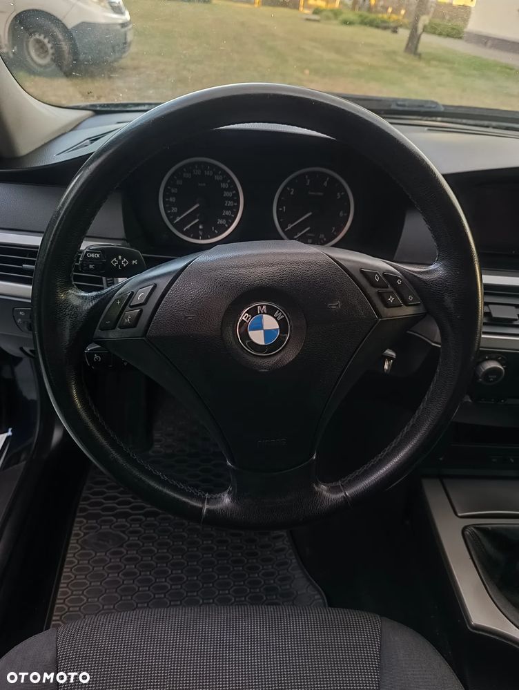 BMW Seria 5 - 17
