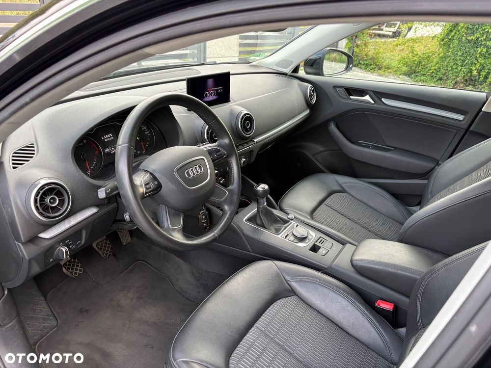 Audi A3 Sportback 1.4 TFSI Ambiente - 7