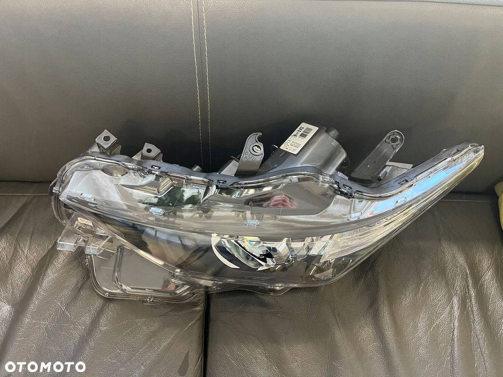 Lampa lewa przednia TOYOTA AURIS II 2 lift - 3