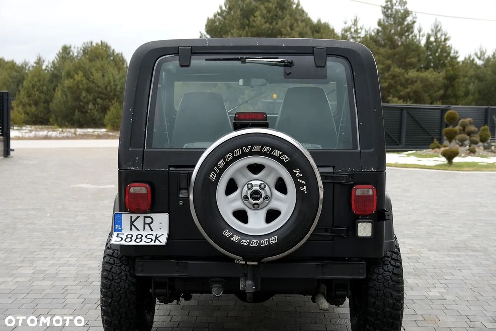 Jeep Wrangler - 6