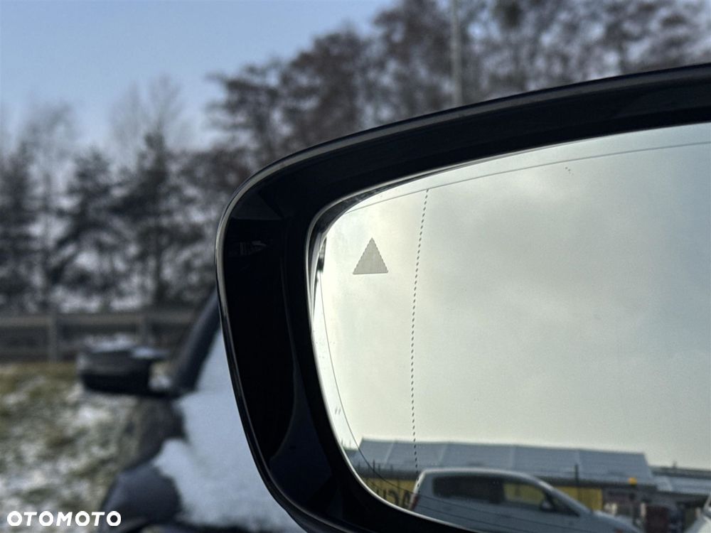 BMW Seria 3 320d xDrive - 24