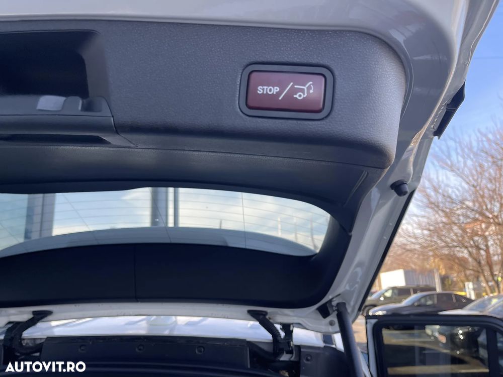 Mercedes-Benz GLE - 24