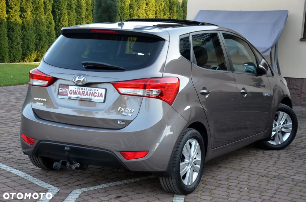 Hyundai ix20 1.6 Premium blue - 14