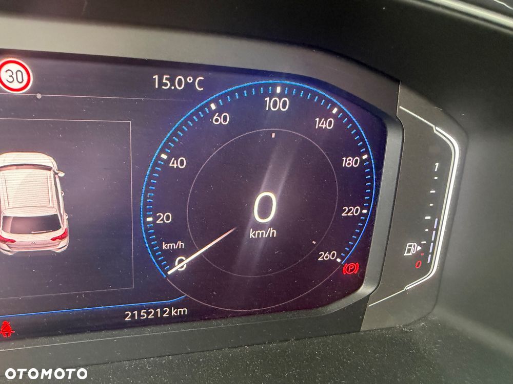 Volkswagen T-Roc 1.5 TSI ACT Premium - 8