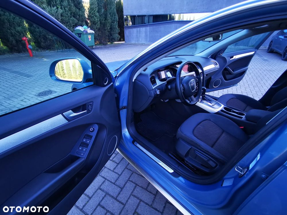 Audi A4 Allroad - 10