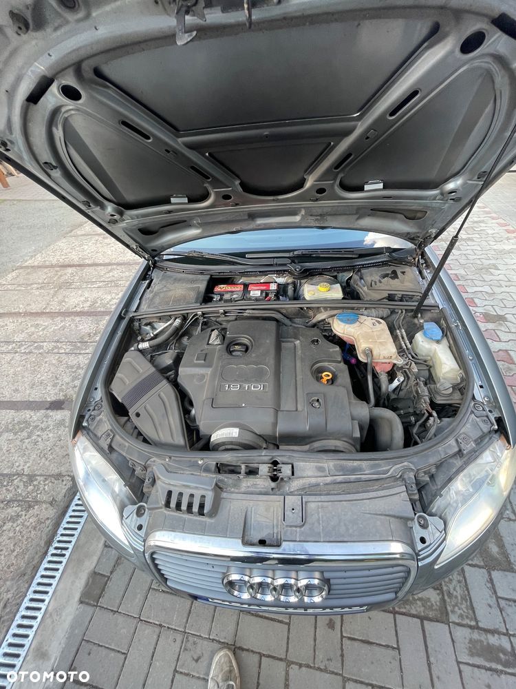 Audi A4 Limousine - 7