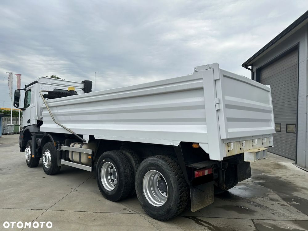 Mercedes-Benz Arocs 8x4 wywrotka - 15