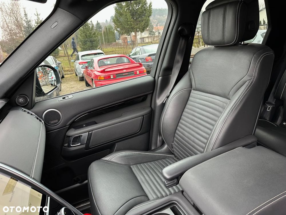 Land Rover Discovery 3.0 D250 mHEV R-Dynamic HSE - 11