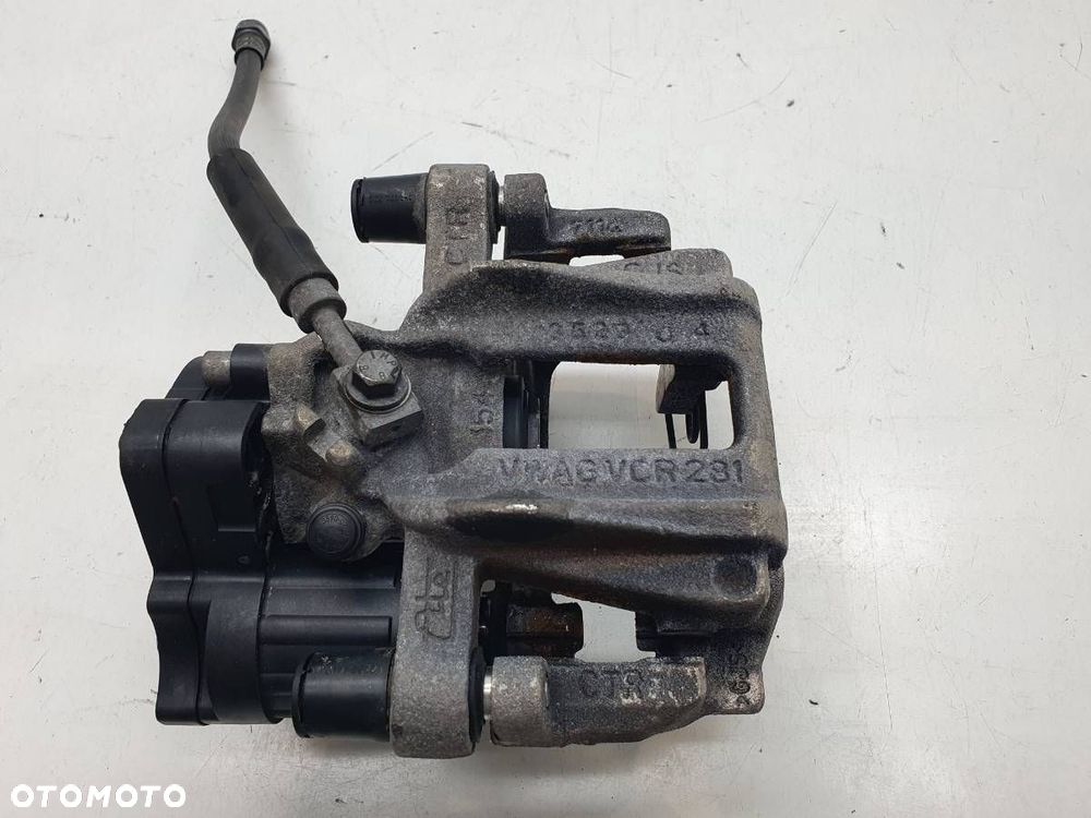 ZACISK HAMULCOWY TYŁ TYLNY PRAWY JARZMO SKODA OCTAVIA IV LIFT 2.0 TDI - 5