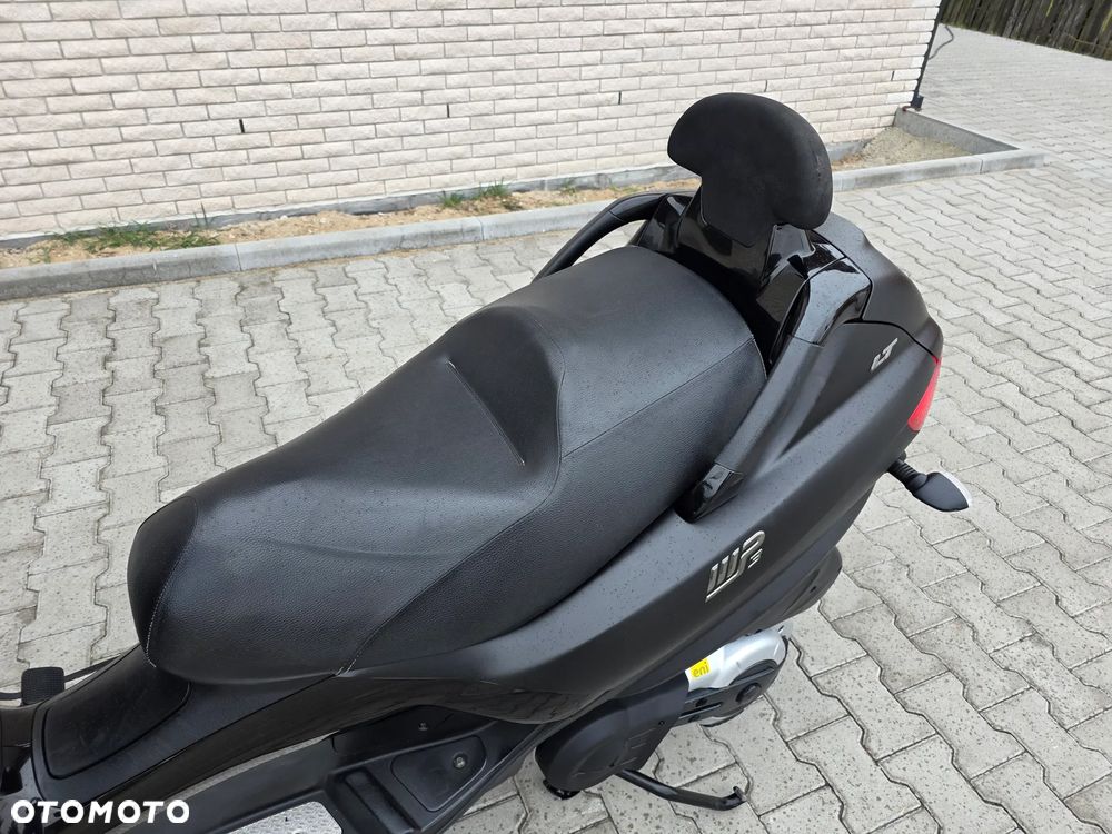 Piaggio MP-3 - 6