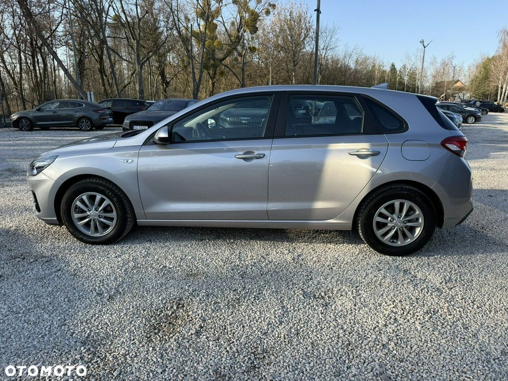 Hyundai i30 1.5 DPI Modern - 9