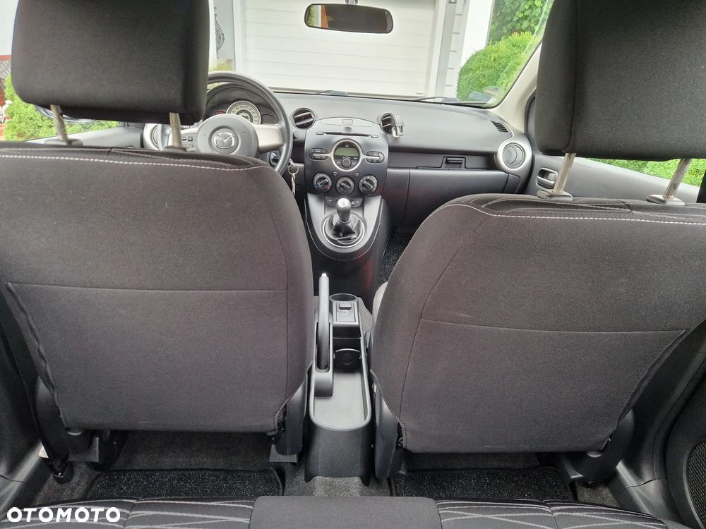 Mazda 2 1.3 Exclusive - 12