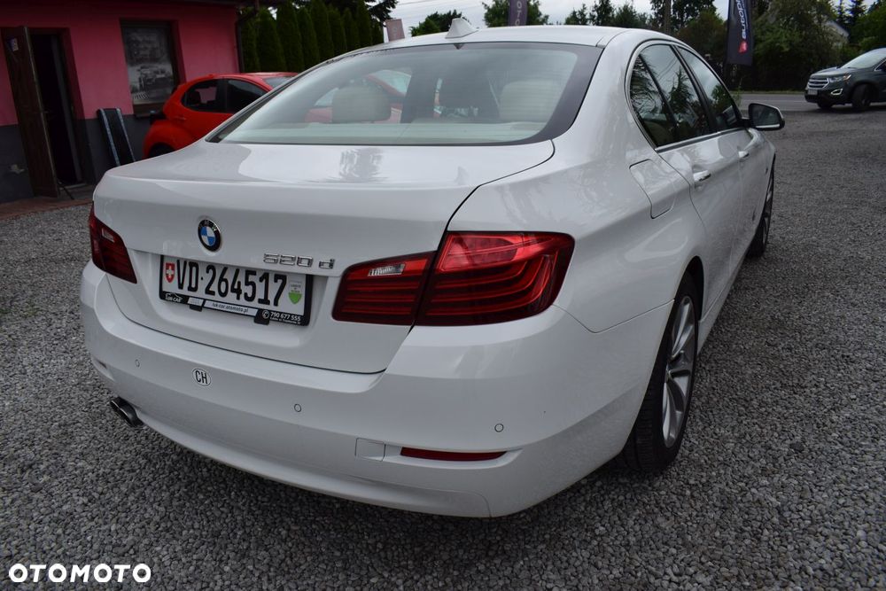 BMW Seria 5 520d - 3
