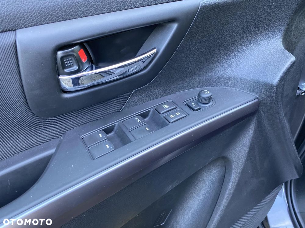 Suzuki SX4 S-Cross - 10