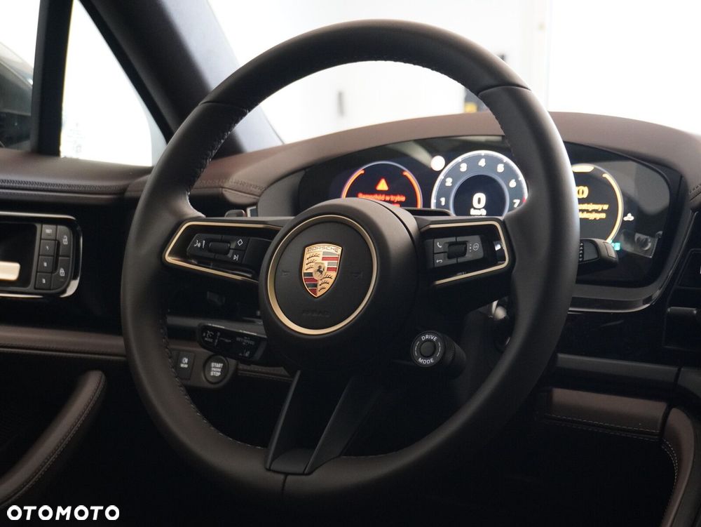 Porsche Panamera 4 - 37