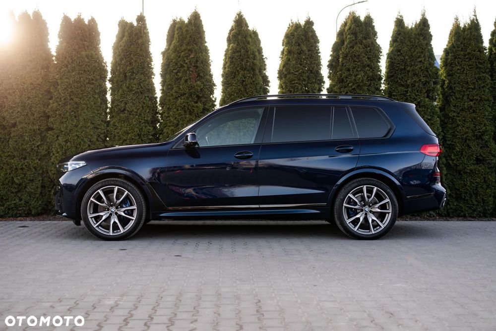 BMW X7 - 7