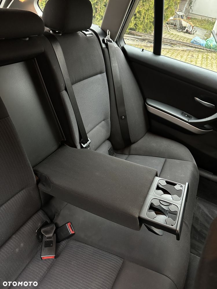 BMW Seria 3 318d DPF - 24