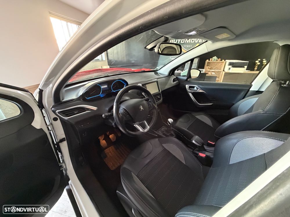 Peugeot 2008 PureTech 130 GPF Stop&Start Allure - 8