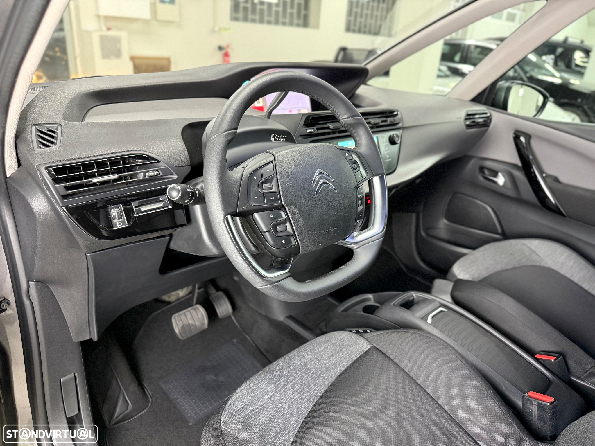 Citroën Grand C4 Spacetourer 2.0 BlueHDi Shine EAT8 - 16