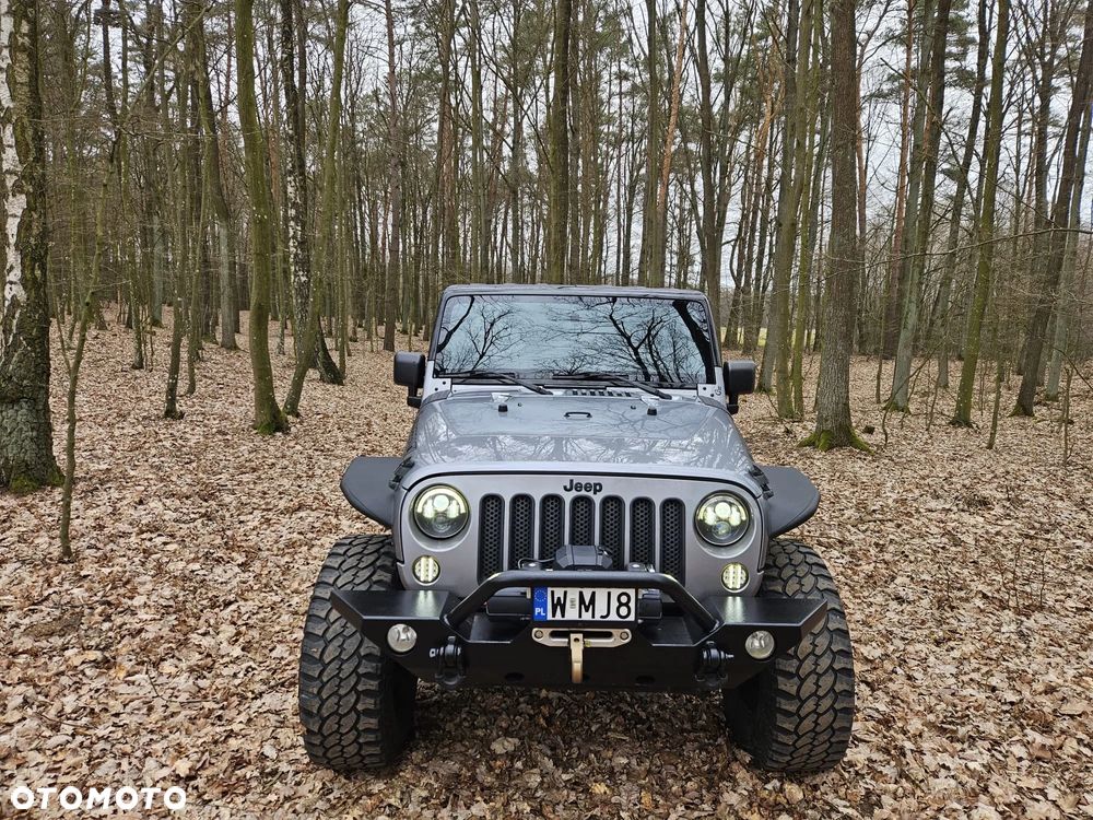 Jeep Wrangler 3.6 Unlim Sahara - 10
