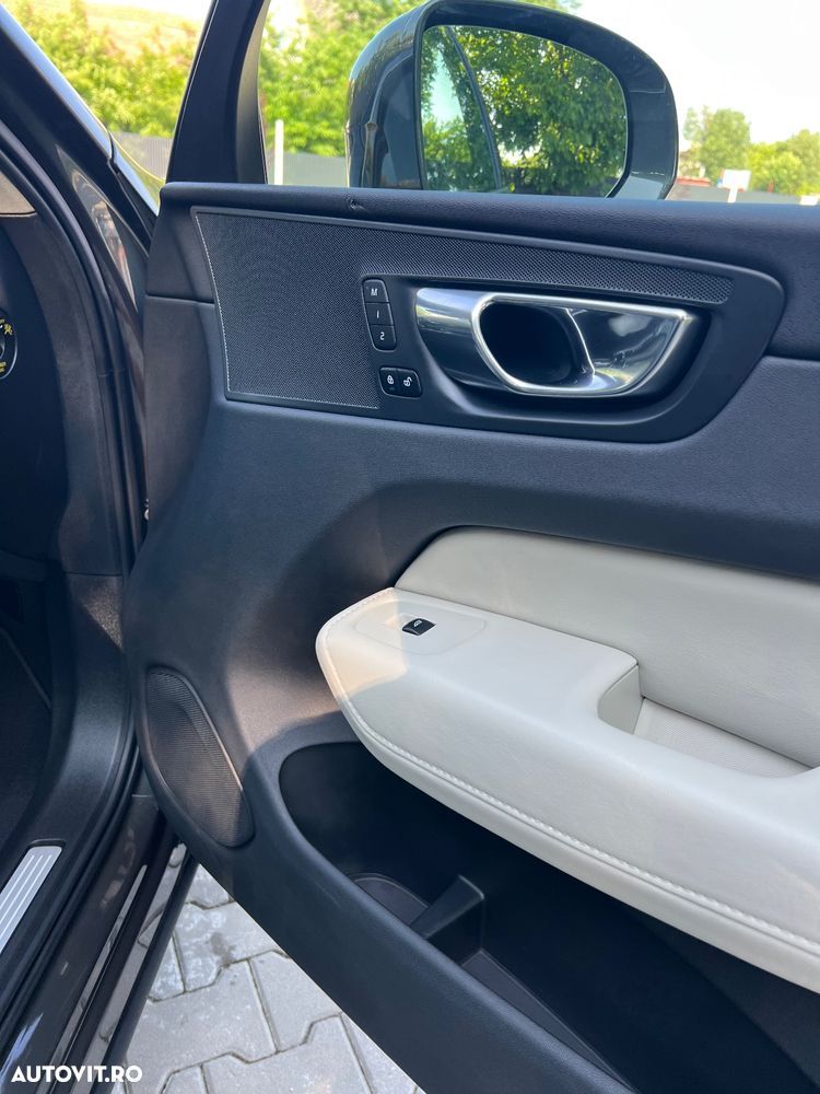 Volvo XC 60 T8 AWD Recharge Geartronic Inscription - 16