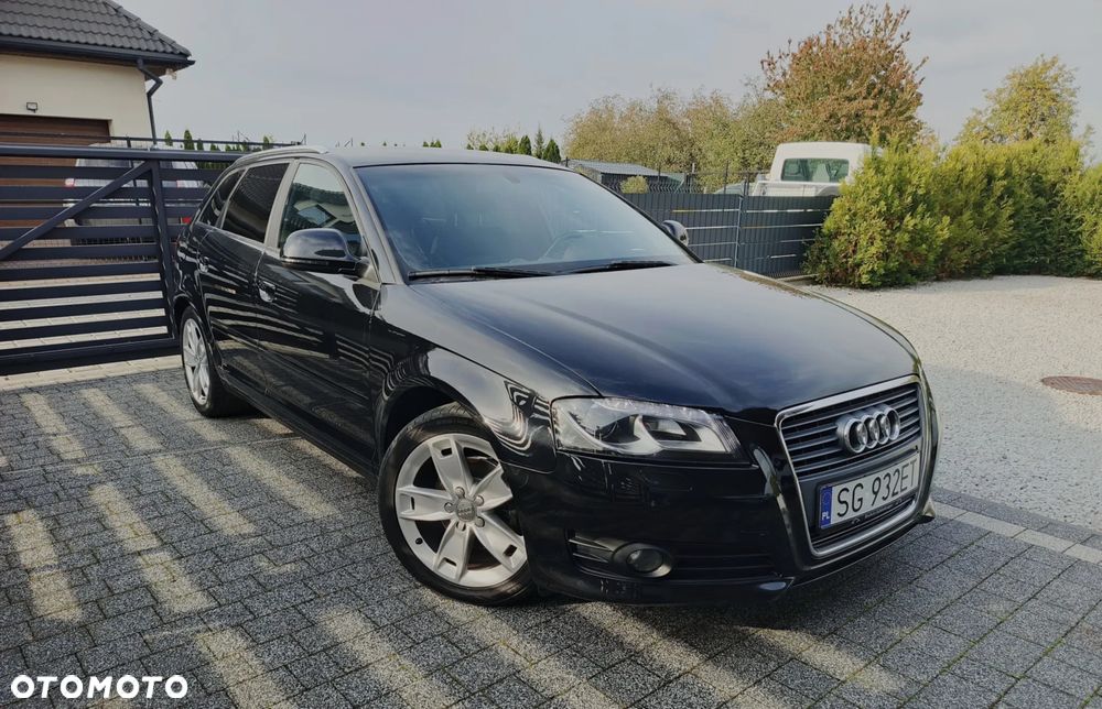 Audi A3 Sportback - 1