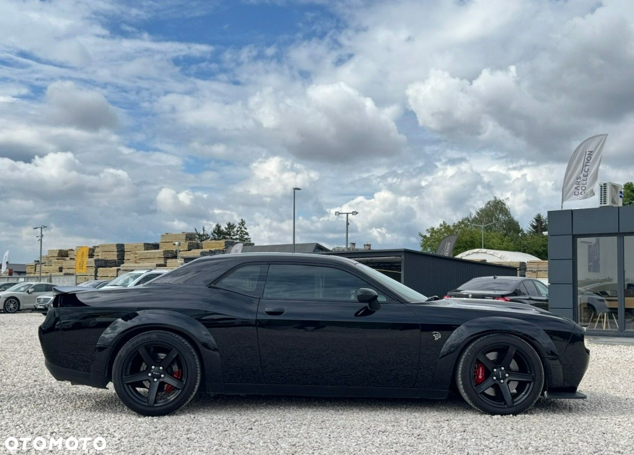 Dodge Challenger - 3