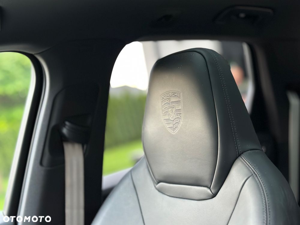 Porsche Cayenne S Platinum Edition - 24