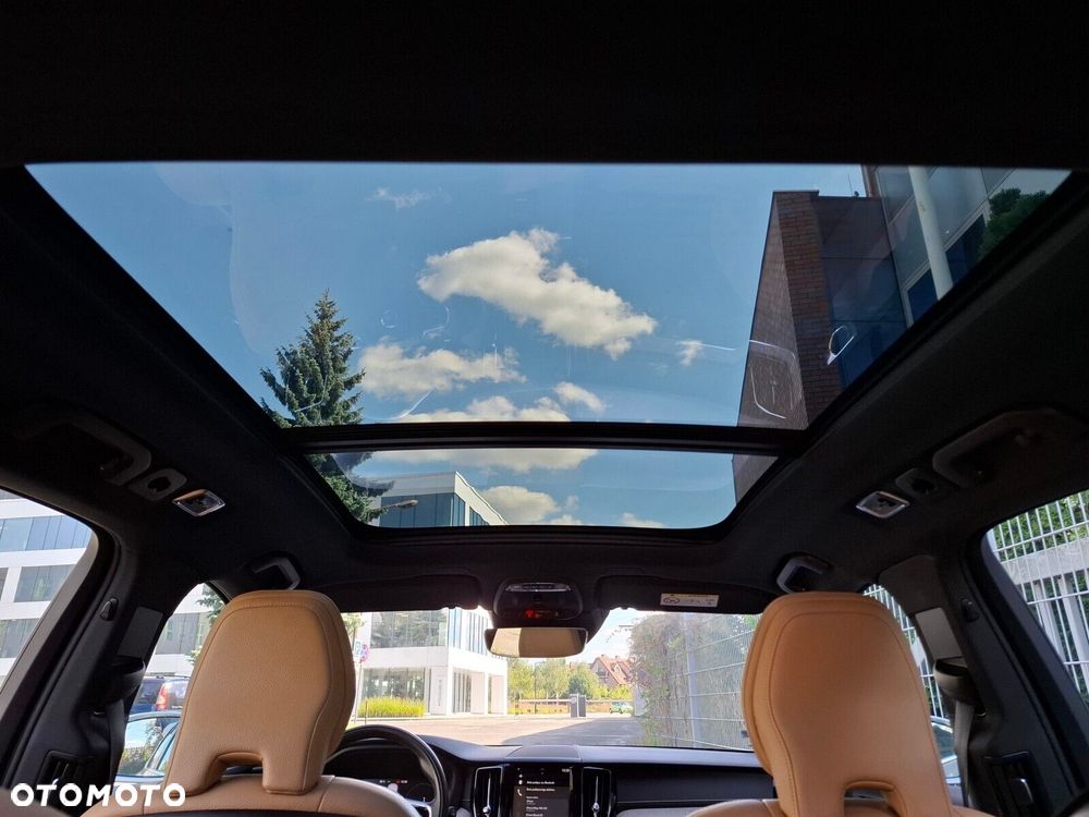 Volvo XC 60 - 24