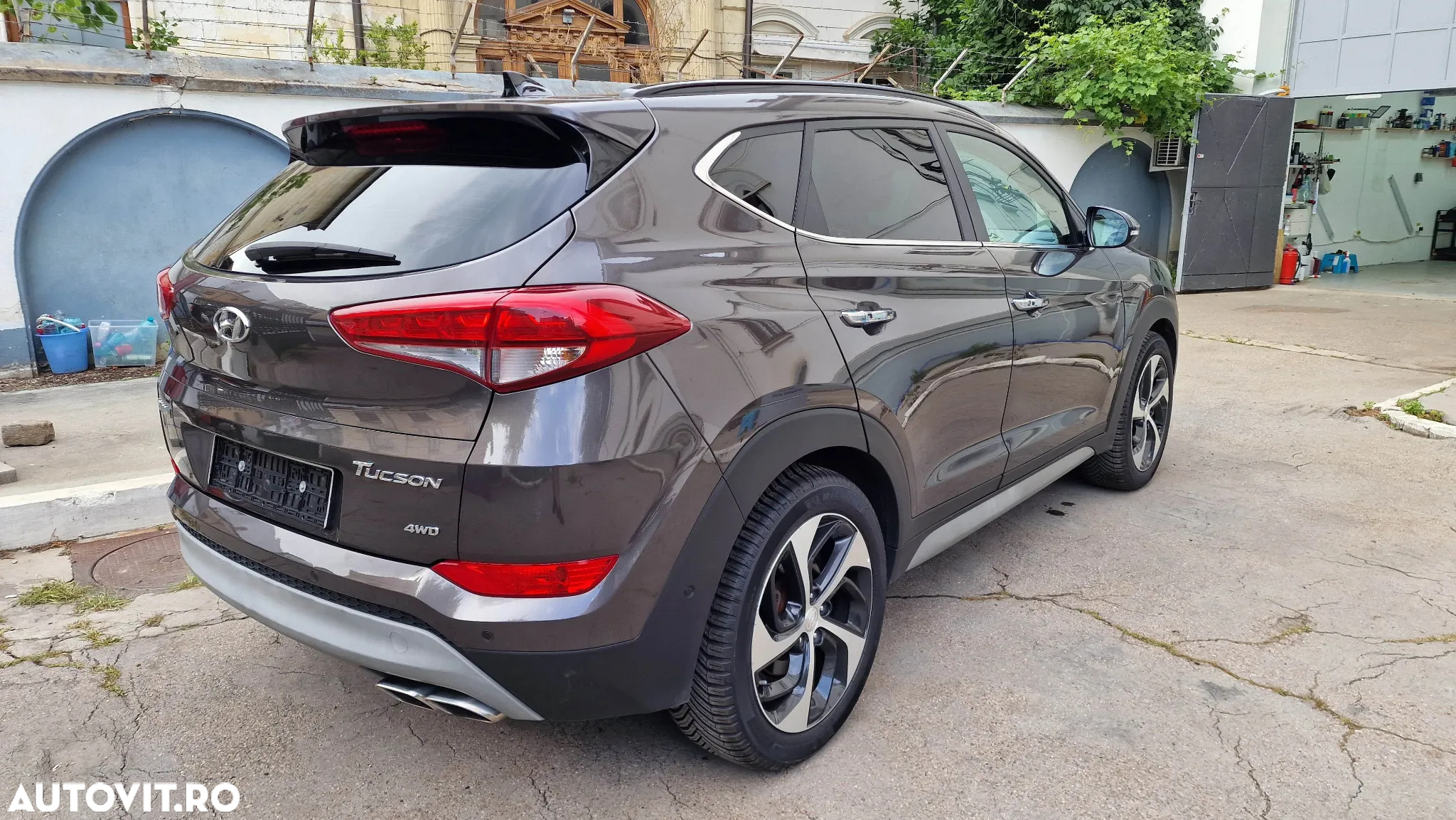 Hyundai Tucson 2.0 CRDI 4WD 6AT Premium+ - 4