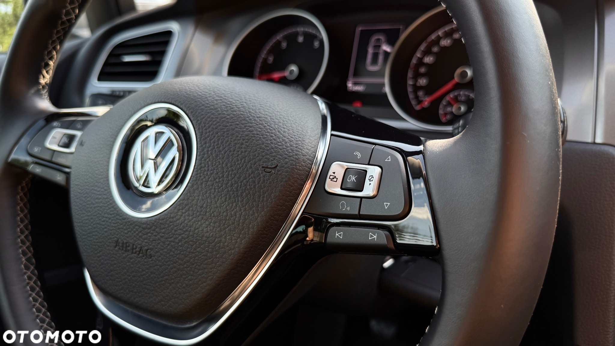 Volkswagen Golf 1.4 TSI ACT BlueMotion Technology Lounge - 30