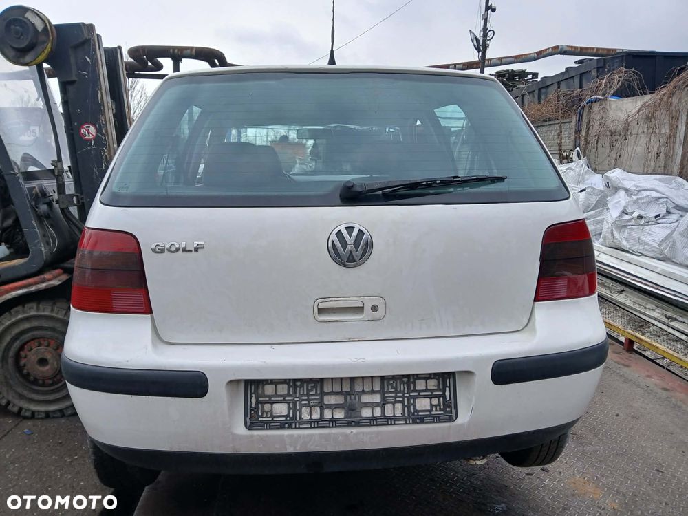 Volkswagen Golf IV Klapa bagażnika kolor biały - 1