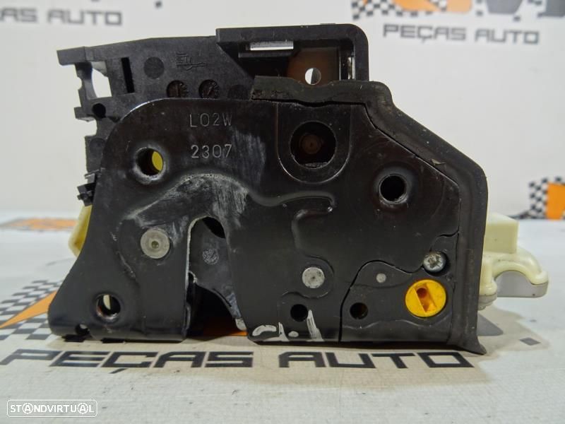 Fecho Da Porta Trás Esquerda Volkswagen Passat (3C2)  3C4839015a / 3C4 - 7