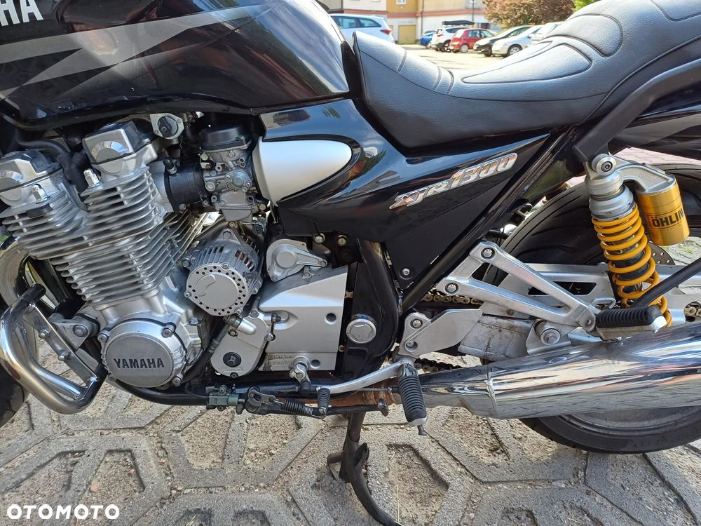 Yamaha XJR - 13