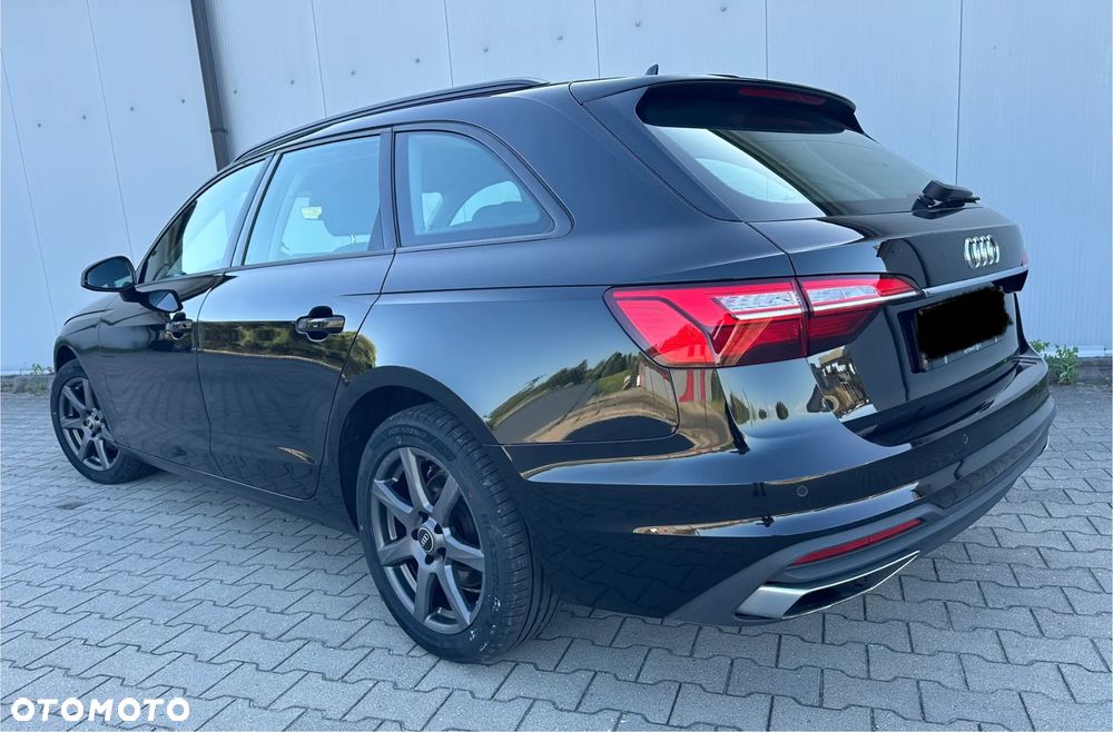 Audi A4 Avant - 5