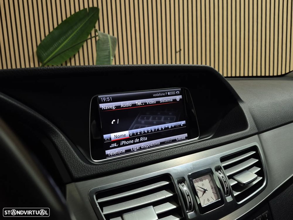 Mercedes-Benz E 300 Bluetec Hybrid Avantgarde - 33