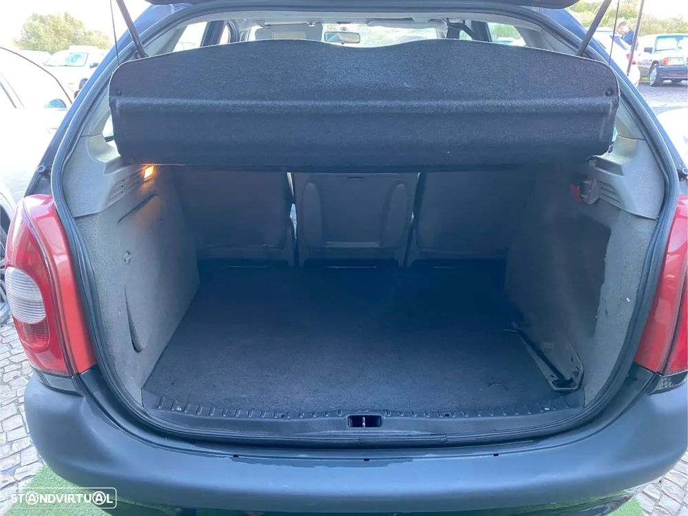 Citroën Xsara Picasso 2.0 HDi SX - 15