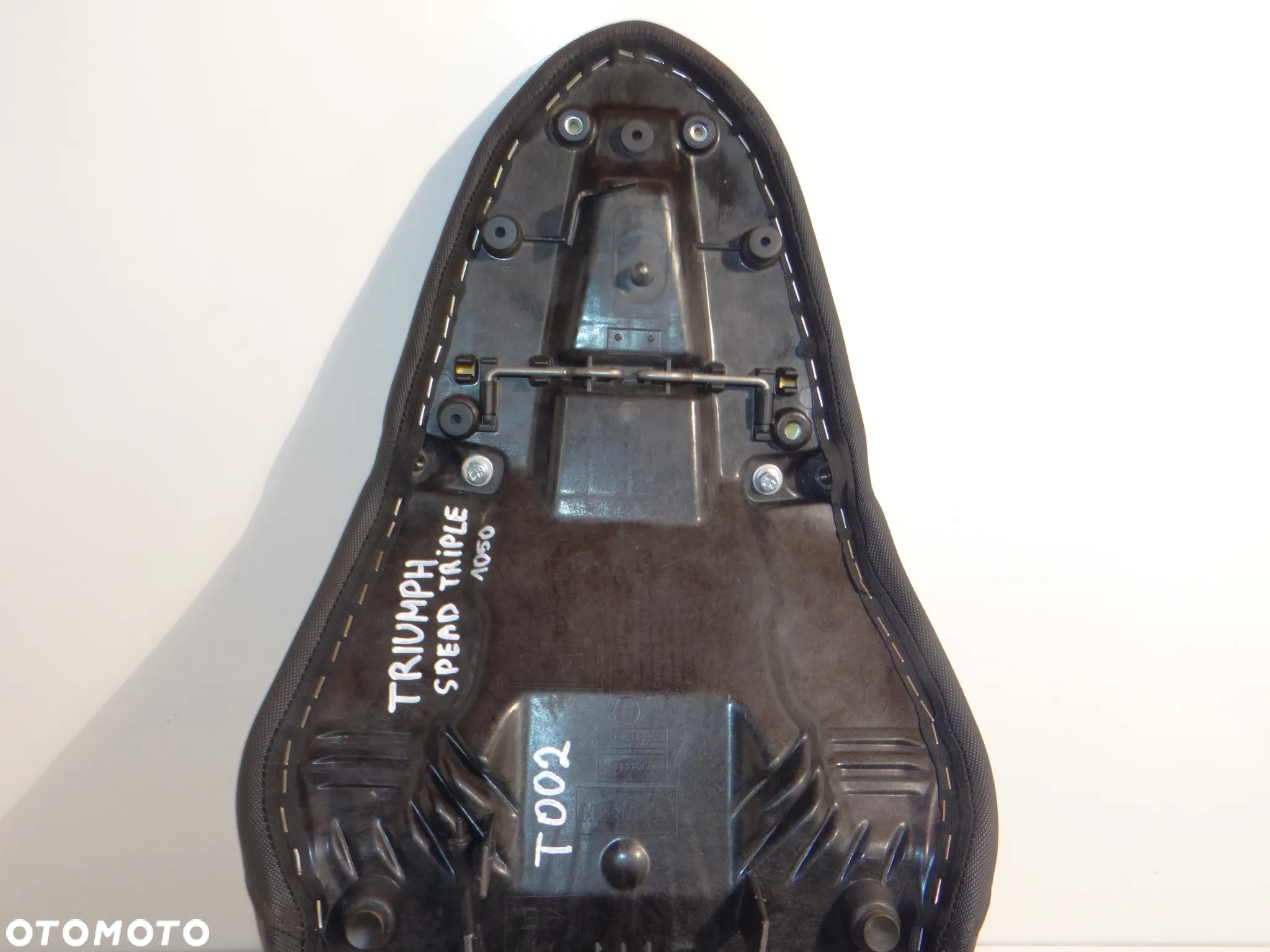 Triumph Speed Triple 1050 11-14 siedzenie kanapa fotel T002 - 8