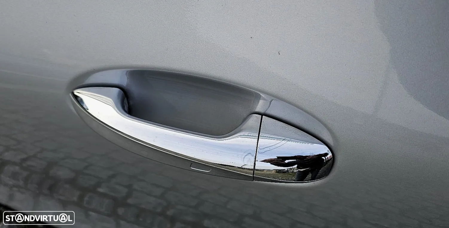 Mercedes-Benz GLA 180 d 8G-DCT AMG Line - 20