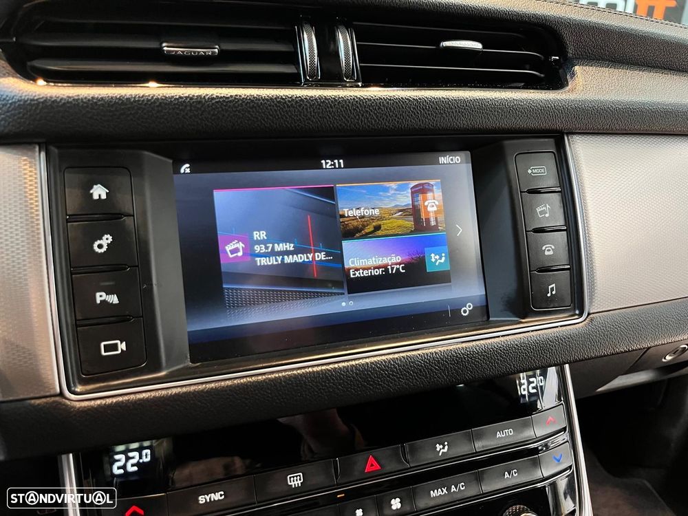 Jaguar XF - 22