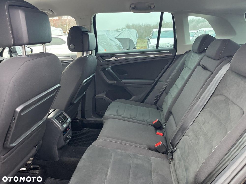 Volkswagen Tiguan - 14