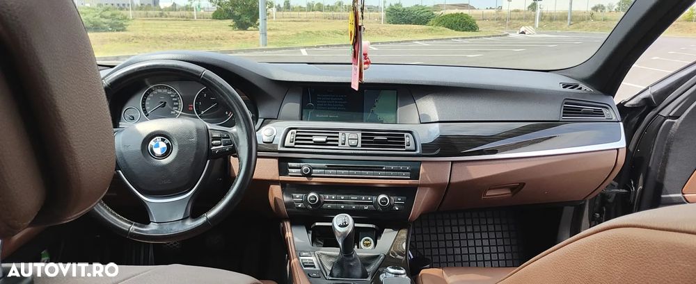 BMW Seria 5 520d - 20