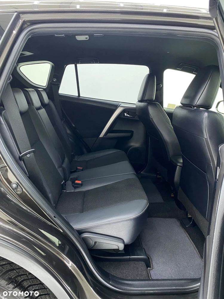 Toyota RAV4 2.0 D-4D Prestige 4x2 - 10