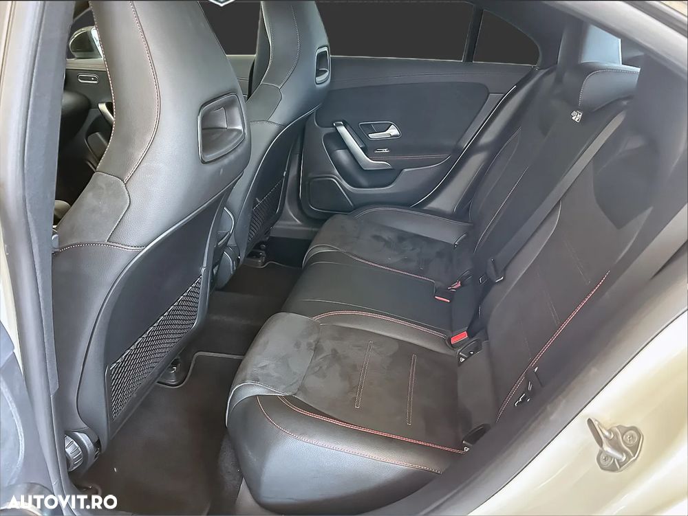 Mercedes-Benz CLA 220 d 8G-DCT AMG Line - 8